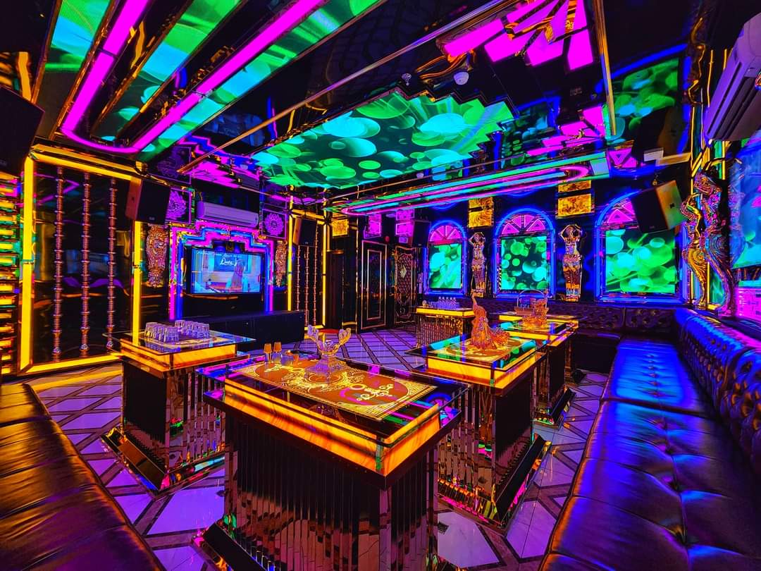 mẫu phòng karaoke vip Tân Cổ điển